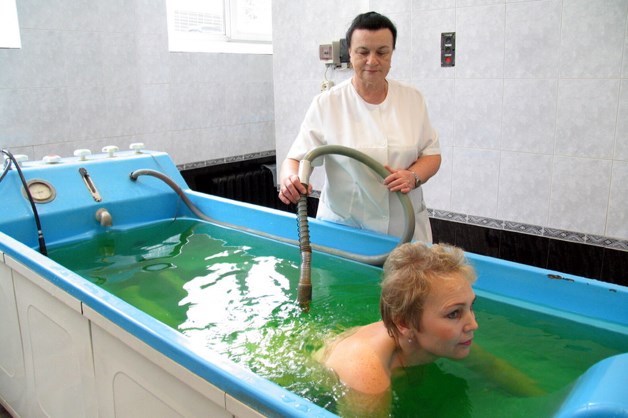 Солевые ванны при лечении позвоночника thumbnail